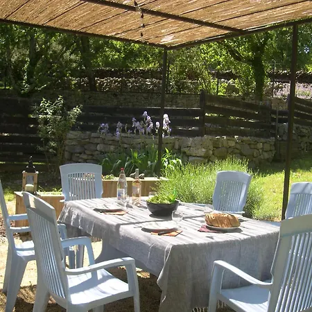 Holiday home Ammonite Chauzon